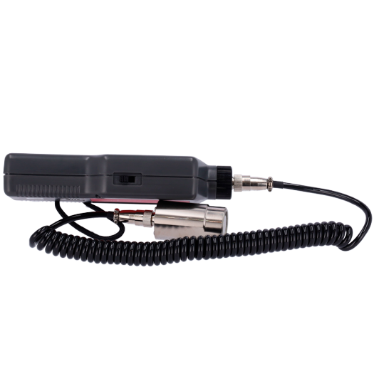 UT312 Vibration meter   Measures Accelerations, Speeds and Displacements 