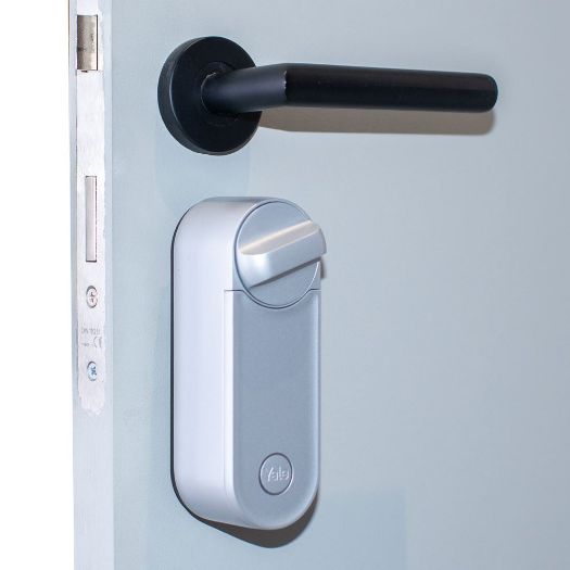 YALE-LINUS-L2-S, BLE i WiFi pametni ključ za okretanje, Nevidljivo izvana